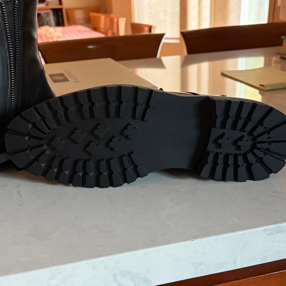 Joseph Abboud Black Leather Men's Boots - Picture 2 of 7